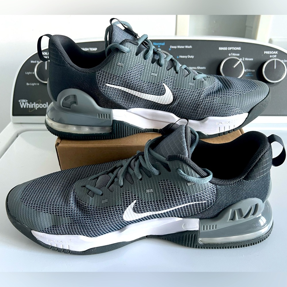 Nike Air Max Alpha Trainer 5 Smoke Grey/White/Dark Smoke Grey/Dark Grey size 14